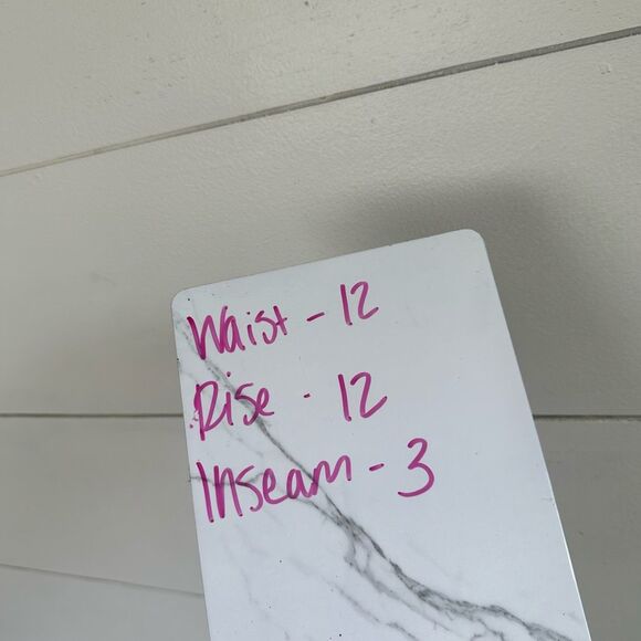 Wild Fable Women’s 26 High Rise Happy Mom Short - Picture 3 of 5